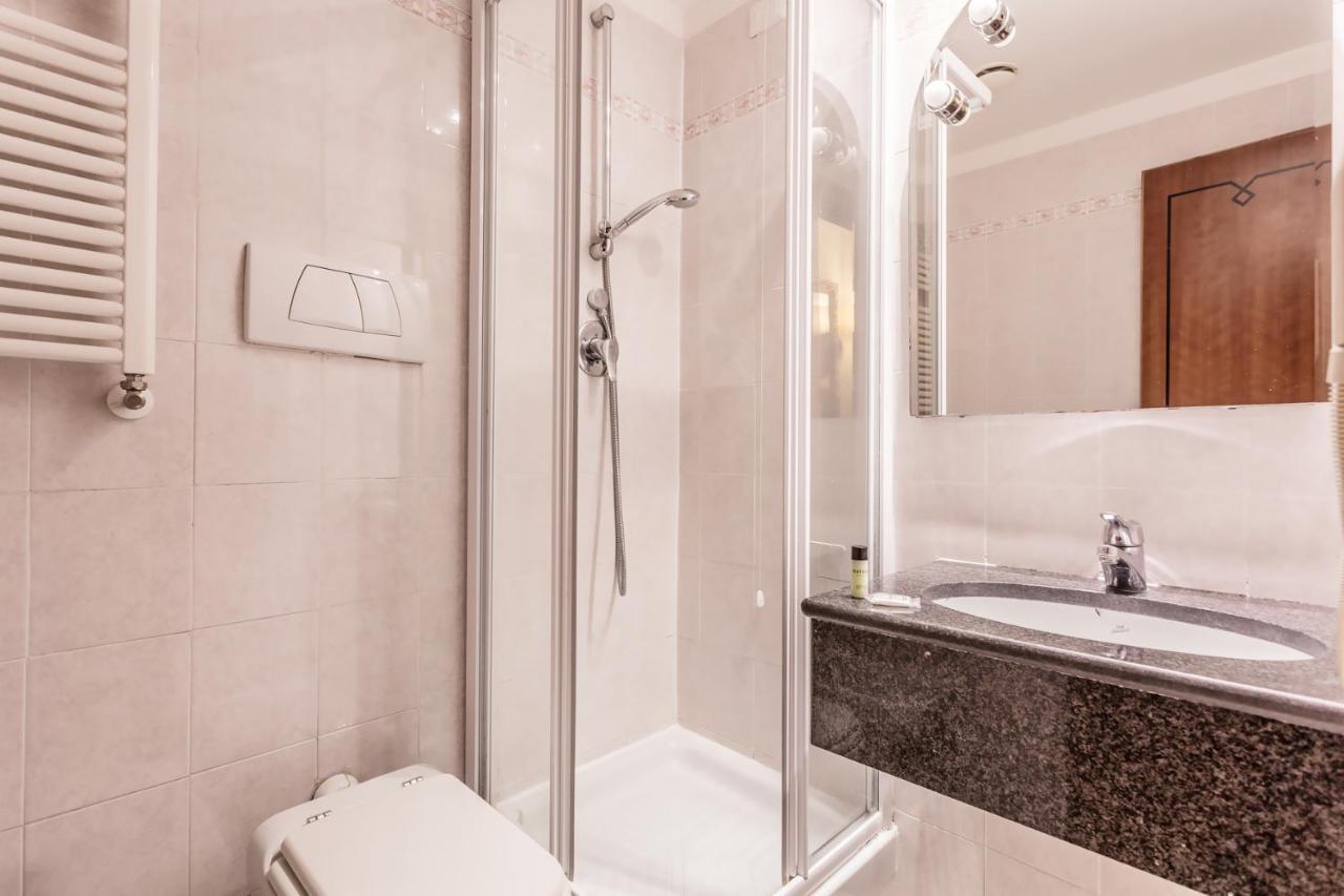 ราเอลี โฮเต็ล โนโต Hotel โรม ภายนอก รูปภาพ
